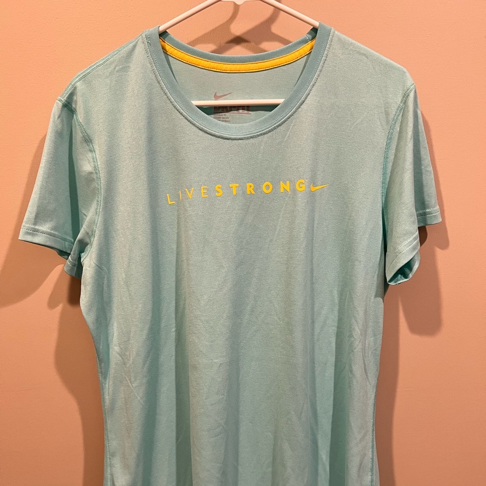 Womens Nike Livestrong t shirt